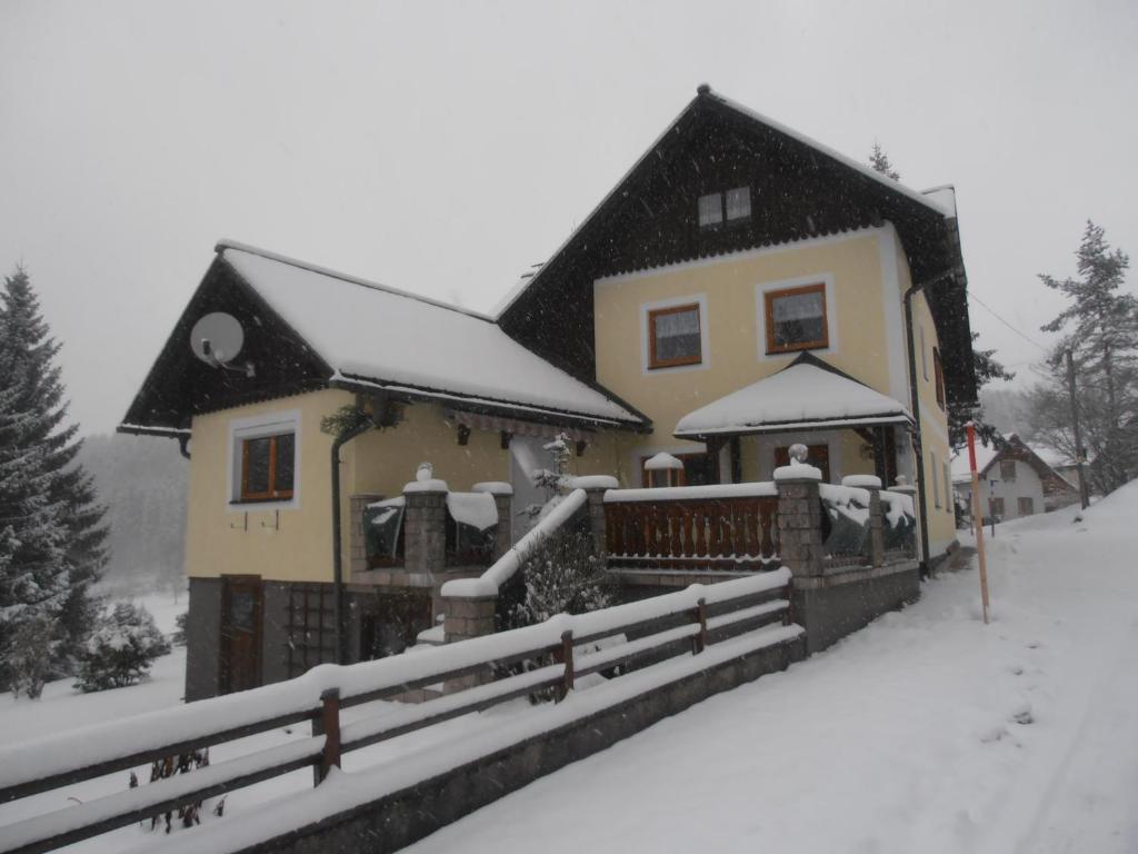 Ferienwohnung Hillbrand Bad Goisern am Hallstättersee Exterior foto